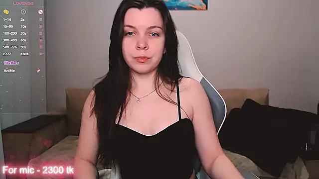 lunalovesu online show from February 2026 06:23:02 PM