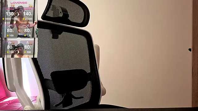 Snapshot of Cristopher23_ chatting on October 2025 02:50:02 PM Cristopher23 online show from October 2025 02:50:02 PM