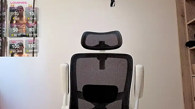 Snapshot of Cristopher23_ chatting on November 2025 05:42:01 PM Cristopher23 online show from November 2025 05:42:01 PM