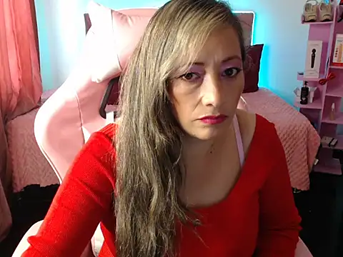 Melanyy 100 online show from February 2025 08:53:02 PM