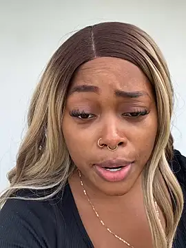 Lilybaudinx96 online show from December 2025 03:32:01 PM