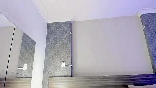 Mistyca online show from March 2026 10:32:02 AM