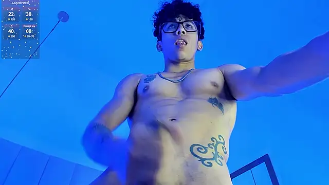 AkazaBoy  online show from March 2025 01:57:02 PM