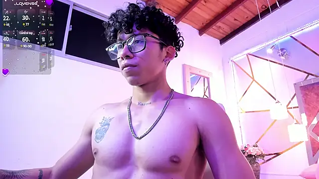 AkazaBoy  online show from March 2025 10:35:02 AM