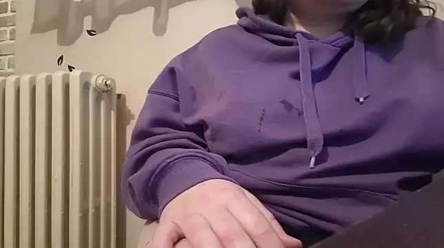 AalinnaK online show from February 2025 02:34:02 PM