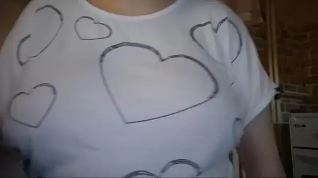 AalinnaK online show from January 2026 12:01:02 AM