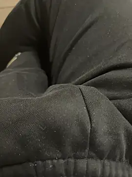 daubine46 online show from April 2026 02:15:02 PM