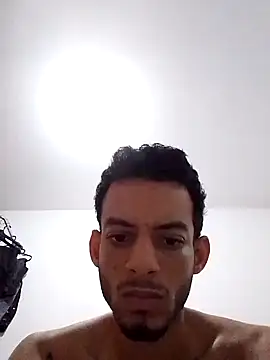 alvaroenriqe23 online show from October 2025 06:43:01 PM