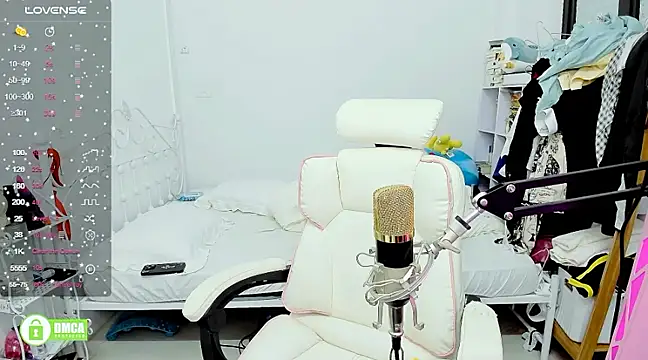 RassieRaph online show from February 2025 05:17:02 PM