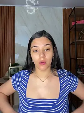 Snapshot of floriamANDjazmin chatting on June 2026 06:52:01 PM floriamANDjazmin online show from June 2026 06:52:01 PM