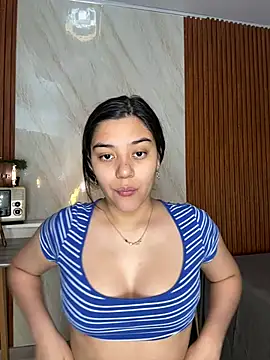 Snapshot of floriamANDjazmin chatting on July 2026 03:00:02 AM floriamANDjazmin online show from July 2026 03:00:02 AM