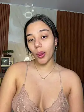 Snapshot of floriamANDjazmin chatting on July 2026 03:00:02 AM floriamANDjazmin online show from July 2026 03:00:02 AM