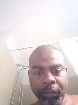 Snapshot of SLOWSTRO chatting on November 2025 02:28:01 PM SLOWSTRO online show from November 2025 02:28:01 PM