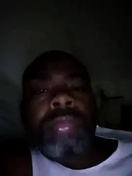 Snapshot of SLOWSTRO chatting on November 2025 01:11:02 PM SLOWSTRO online show from November 2025 01:11:02 PM