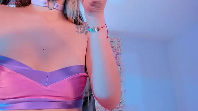 Snapshot of TaraLawrence chatting on January 2025 03:59:01 AM TaraLawrence online show from January 2025 03:59:01 AM