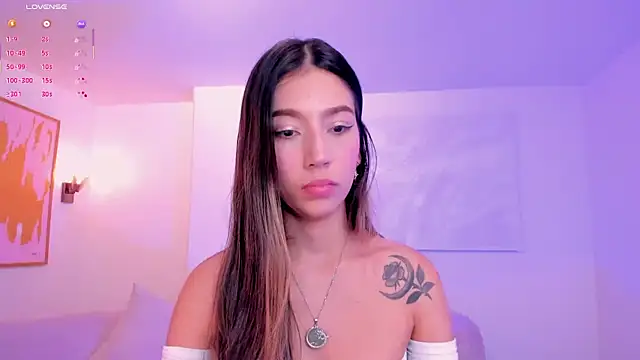 Snapshot of TaraLawrence chatting on January 2026 03:31:01 AM TaraLawrence online show from January 2026 03:31:01 AM