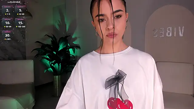 AlanaCraft online show from September 2025 12:06:01 PM