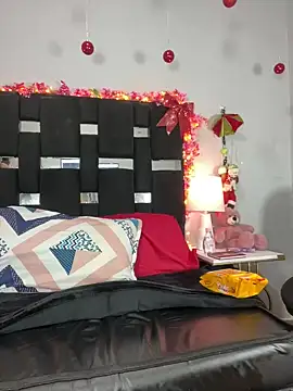 anto love  online show from December 2024 06:52:02 PM