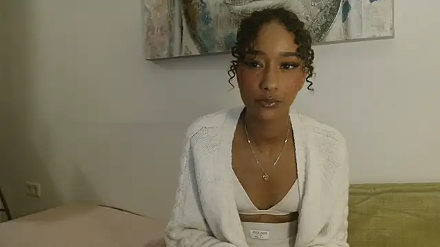 Snapshot of Leilaswe chatting on December 2024 09:11:01 PM Leilaswe online show from December 2024 09:11:01 PM