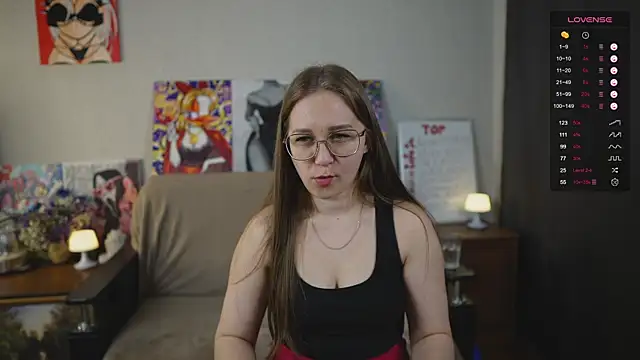 Miatiny online show from November 2025 05:23:01 PM