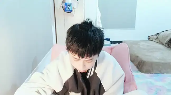 FFFFZ189 online show from January 2025 11:41:02 AM