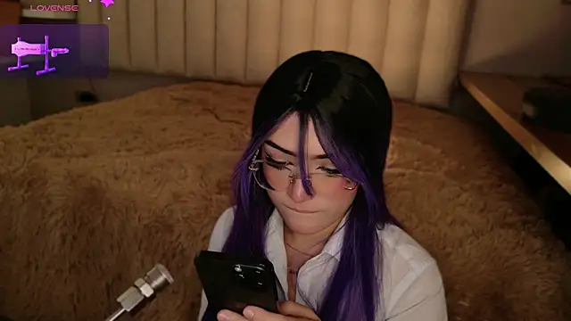 Snapshot of Megan_mooree_ chatting on October 2025 01:44:02 PM Megan mooree online show from October 2025 01:44:02 PM