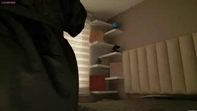 Snapshot of Megan_mooree_ chatting on November 2025 02:08:02 PM Megan mooree online show from November 2025 02:08:02 PM