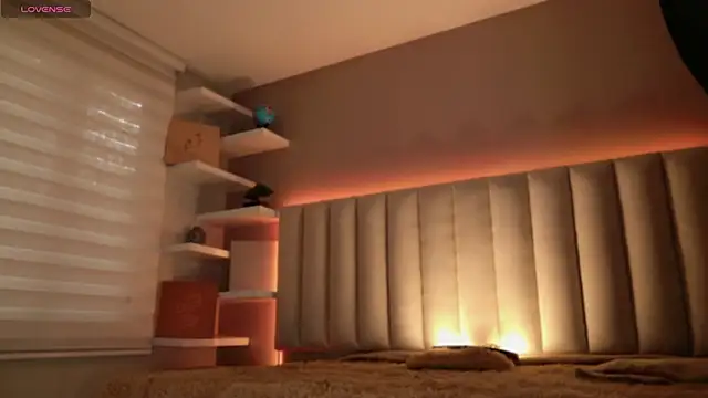 Snapshot of Megan_mooree_ chatting on November 2025 12:13:01 PM Megan mooree online show from November 2025 12:13:01 PM