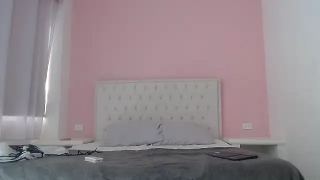 Gabycutee online show from December 2025 07:09:01 PM