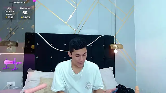 Snapshot of Oliver_king_sex chatting on January 2025 04:05:01 PM Oliver king sex online show from January 2025 04:05:01 PM