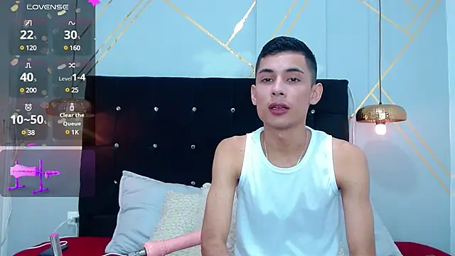 Snapshot of Oliver_king_sex chatting on January 2025 05:01:01 PM Oliver king sex online show from January 2025 05:01:01 PM