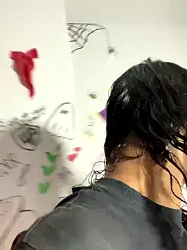 bloom444 online show from January 2026 02:38:01 AM