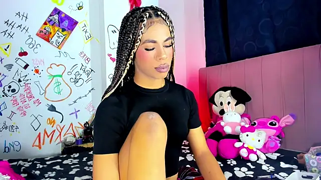 bloom444 online show from March 2026 11:35:01 PM