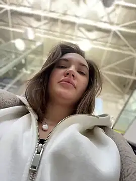 Holly Molii online show from January 2025 05:10:01 AM