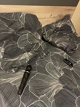 Holly Molii online show from April 2026 02:34:01 AM