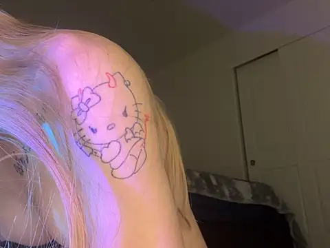 Snapshot of foxy_ana13 chatting on January 2025 04:54:01 AM foxy ana13 online show from January 2025 04:54:01 AM