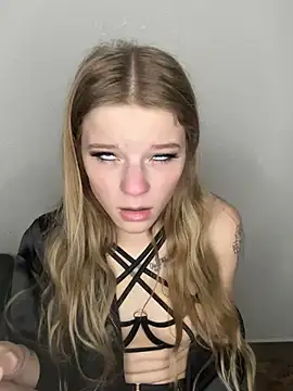 Snapshot of foxy_ana13 chatting on February 2025 05:15:02 AM foxy ana13 online show from February 2025 05:15:02 AM