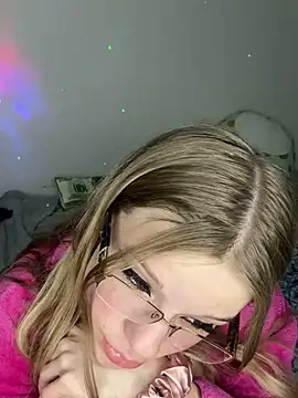 Snapshot of foxy_ana13 chatting on March 2025 09:45:02 AM foxy ana13 online show from March 2025 09:45:02 AM