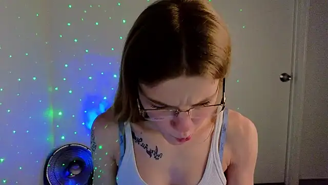 Snapshot of foxy_ana13 chatting on March 2025 03:37:01 AM foxy ana13 online show from March 2025 03:37:01 AM