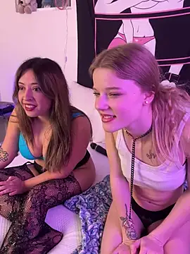 Snapshot of foxy_ana13 chatting on March 2025 03:51:01 AM foxy ana13 online show from March 2025 03:51:01 AM