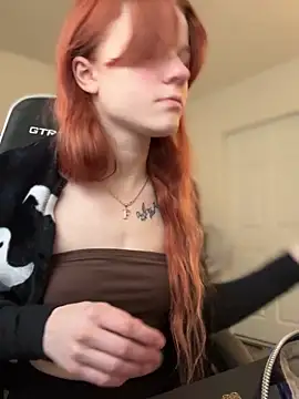 Snapshot of foxy_ana13 chatting on September 2025 08:52:02 PM foxy ana13 online show from September 2025 08:52:02 PM