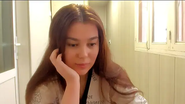 Snapshot of LunaXmii chatting on December 2025 02:50:02 AM LunaXmii online show from December 2025 02:50:02 AM