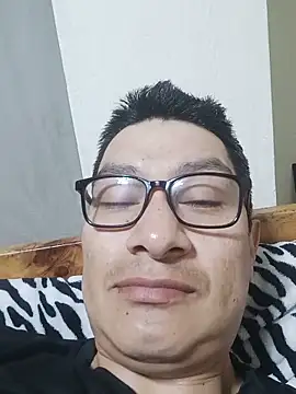 Snapshot of gioarcangel chatting on May 2026 04:54:01 AM gioarcangel online show from May 2026 04:54:01 AM