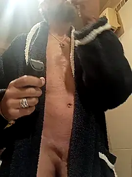 Snapshot of FRANKY_nycc1978 chatting on October 2025 06:42:01 PM FRANKY nycc1978 online show from October 2025 06:42:01 PM