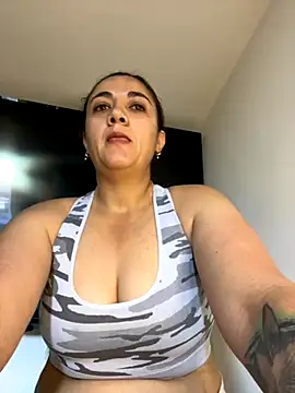 Shianrose online show from December 2025 12:32:01 PM