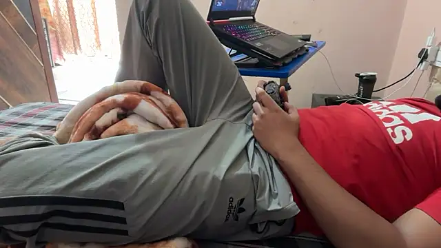 sexyboy09 online show from October 2025 09:35:02 AM