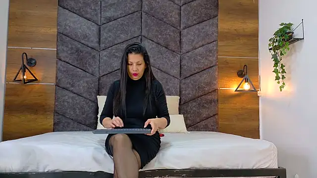 Snapshot of JaylaScott__ chatting on November 2025 11:51:01 PM JaylaScott online show from November 2025 11:51:01 PM