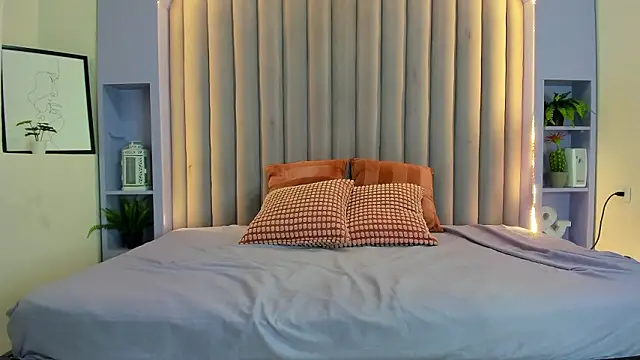 JaylaScott   online show from March 2026 11:39:02 AM