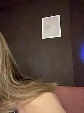 Alisa Rise online show from April 2026 04:33:02 PM