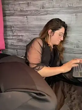 kamel-ayesha online show from January 2025 06:45:02 PM